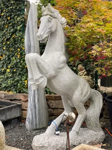 Granit Pferd - Steinfigur (2)